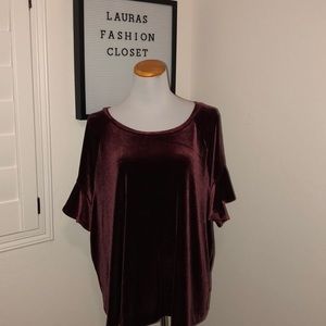Worthington plum velvet top size 2X / 3 items for 20